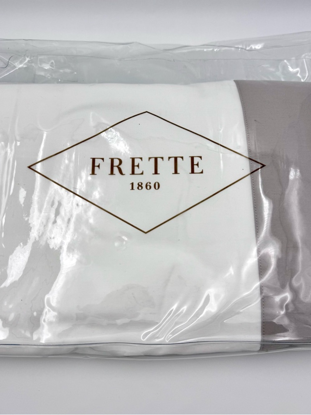 Frette Flying Queen Sheet 3 PCs Set White  Grey Clift Sateen Cotton Quiet Luxury